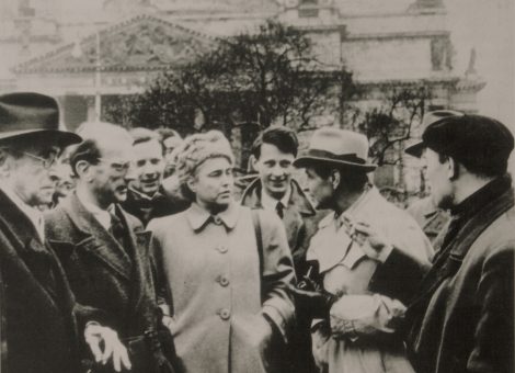 Известные немецкие писатели Анна Зегерс, Бернгард Келлерман, драматург Гвайзенберн в Ленинграде. 1948 год.