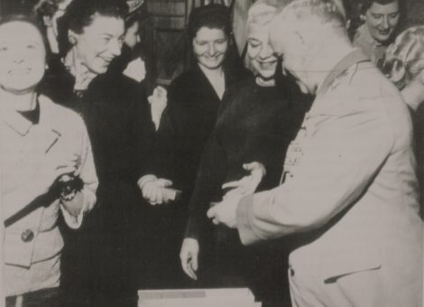 Маршал СССР Георгий Жуков с иностранными гостями Москва, 1957 год.