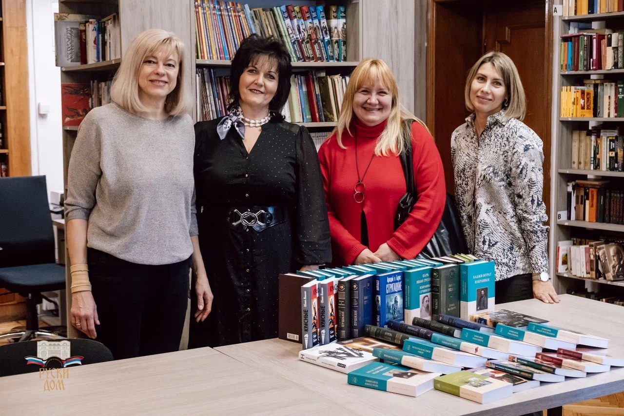 🇷🇺📚🇷🇸 Русский Дом передал книги Городской библиотеке Суботицы